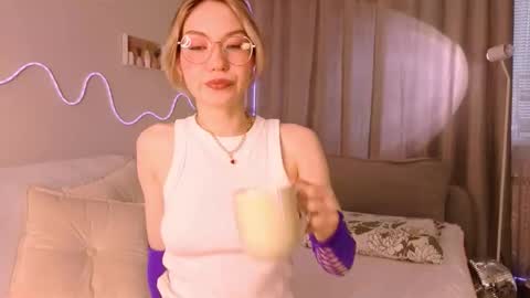 Lilo online show from 10-15-25, 02:33