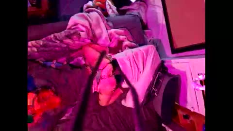 Snapshot of lilpluto12 chatting on 12-10-24, 06:44 lilpluto12 online show from 12-10-24, 06:44