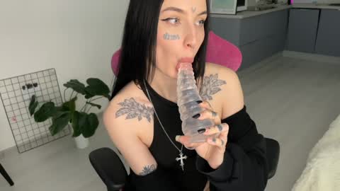 Snapshot of lilpresident chatting on 12-21-24, 10:08 lilpresident online show from 12-21-24, 10:08