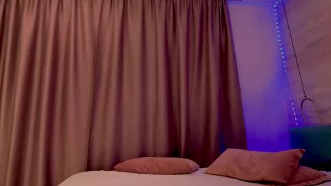 Snapshot of lilraif chatting on 10-29-25, 10:11 Lil online show from 10-29-25, 10:11