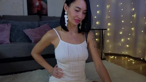 Lilu online show from 01-22-25, 05:59