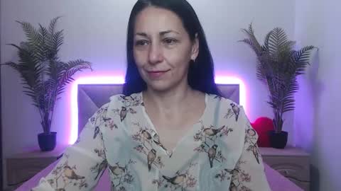 lilugrants online show from 11-04-25, 08:19