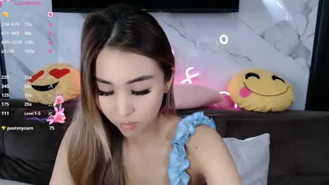 Lily online show from 03-06-25, 04:30