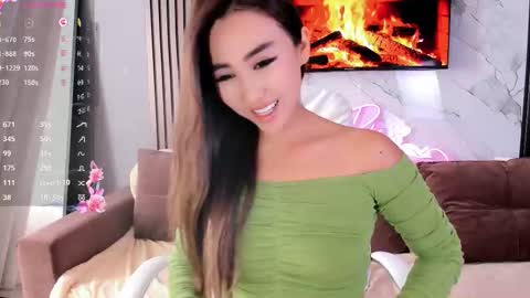 Lily online show from 09-21-25, 08:05