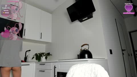 LILY online show from 01-21-25, 07:04