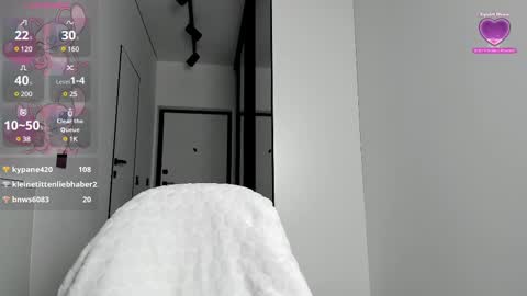 LILY online show from 02-25-25, 08:30