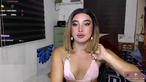 Lily Darling online show from 10-12-25, 02:38