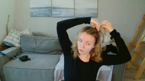 Snapshot of lily_dollyx chatting on 12-02-25, 11:26 Lily dollyx online show from 12-02-25, 11:26