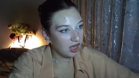 lily_ember online show from 10-10-25, 10:42