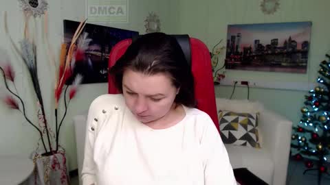 Lily online show from 12-16-25, 06:07