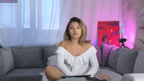 Lily online show from 01-12-25, 06:06