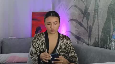 Lily online show from 03-04-25, 08:13