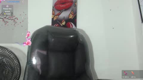 LILY online show from 10-20-25, 03:23