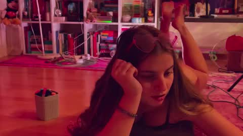 Lily online show from 11-24-25, 03:34