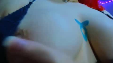 lily_stone04 online show from 09-19-25, 06:15
