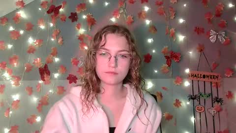small lily online show from 10-03-25, 06:10