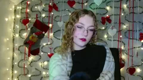 small lily online show from 12-02-25, 06:25