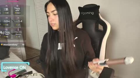 lily_waist online show from 10-17-25, 11:13