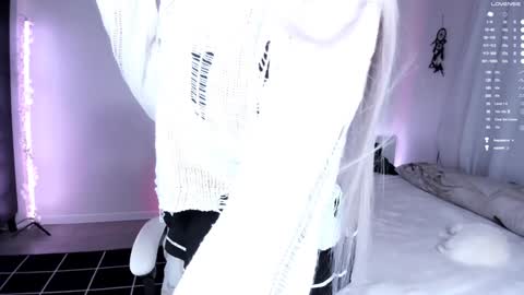 Lily online show from 12-07-24, 01:47