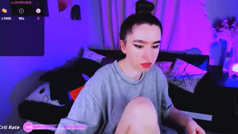 Snapshot of lily_xbaby chatting on 10-12-25, 10:36 LILY online show from 10-12-25, 10:36