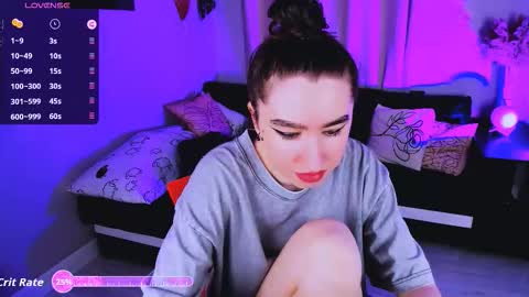 Snapshot of lily_xbaby chatting on 10-19-25, 10:49 LILY online show from 10-19-25, 10:49