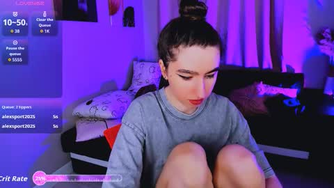 Snapshot of lily_xbaby chatting on 11-22-25, 08:24 LILY online show from 11-22-25, 08:24