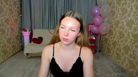Snapshot of lilyeblake chatting on 02-27-26, 07:47 lilyeblake online show from 02-27-26, 07:47