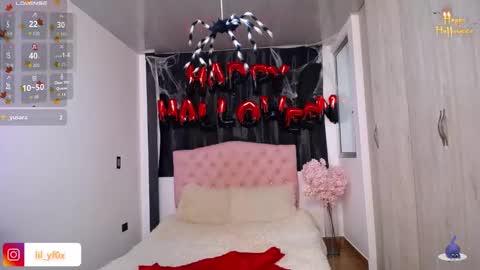 lilyfox23 online show from 10-29-25, 01:46