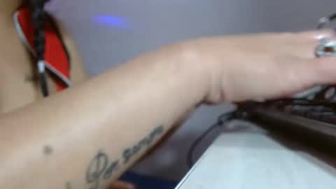 lilyjamesx online show from 01-04-25, 10:45