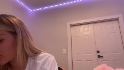 Lily Summers online show from 02-09-25, 03:00