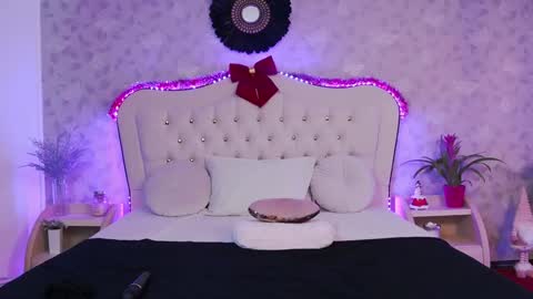      online show from 12-24-24, 07:28