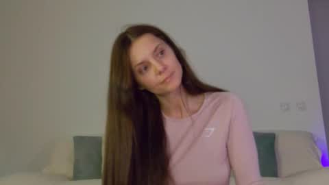 Lily online show from 10-10-25, 12:20