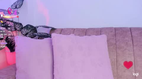 Lily  online show from 10-08-25, 09:07