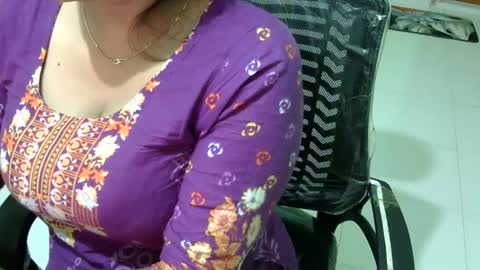 limaakter246618 online show from 01-13-25, 11:30