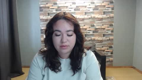 Snapshot of limalagris chatting on 10-12-25, 06:45 busty princess online show from 10-12-25, 06:45