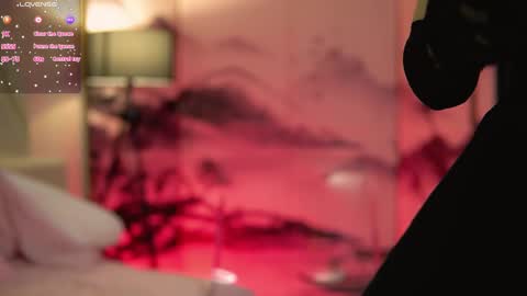 Lin Use menu to play with me  online show from 02-13-25, 06:16