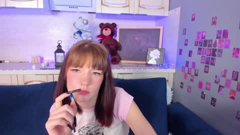 Snapshot of lina_blueeyed chatting on 12-11-24, 02:22 Lina blueeyed GMT3 1100-1700 Mon Wed Thu Sat Sun online show from 12-11-24, 02:22