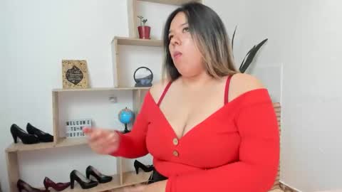 Lina Browm online show from 01-15-26, 06:11