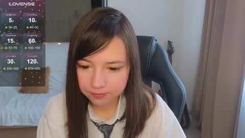 Lina online show from 10-21-25, 03:51