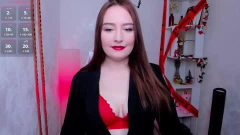 Lina online show from 11-05-25, 02:22