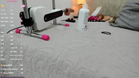 Snapshot of lina_garcia chatting on 01-12-25, 02:41 online show from 01-12-25, 02:41