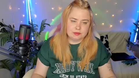 lina_linx online show from 01-17-25, 06:33