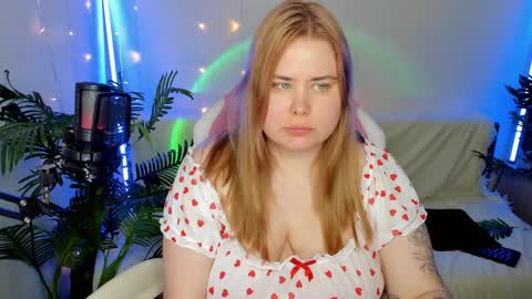 lina_linx online show from 01-22-25, 07:46
