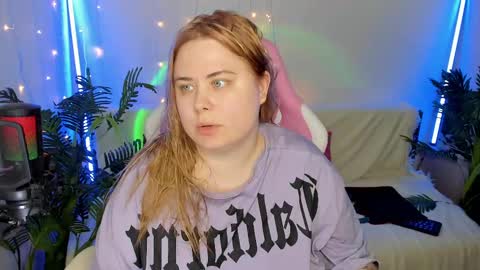 lina_linx online show from 01-24-25, 10:19