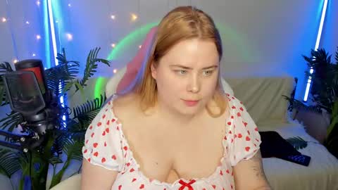 lina_linx online show from 01-25-25, 06:57