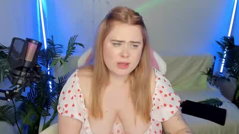 lina_linx online show from 01-31-25, 02:48