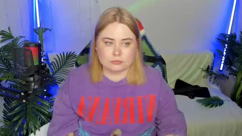 lina_linx online show from 02-11-25, 09:46