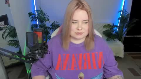 lina_linx online show from 02-22-25, 06:30