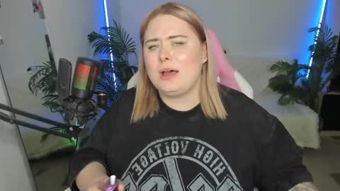 lina_linx online show from 03-02-25, 10:38