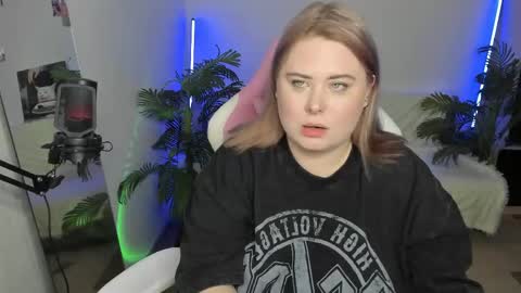 lina_linx online show from 03-07-25, 02:36